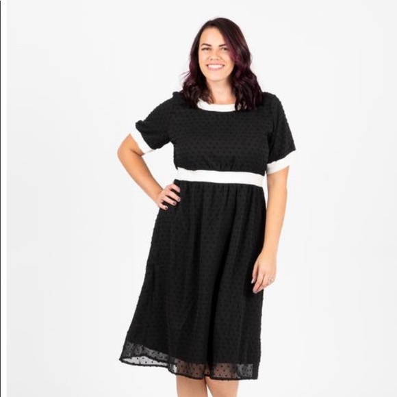 Black Modest Dress. Size M. Piper & Scoot. - Picture 2 of 3